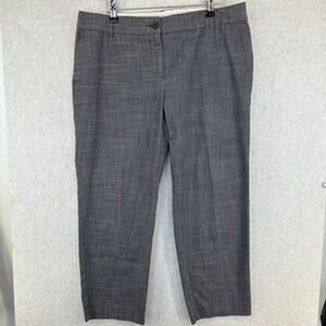 Van Heusen Classic Fit Stretch Dress Capri Women Size 12 Gray Plaid Flat Front